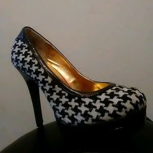 Meet your Posher, Carey